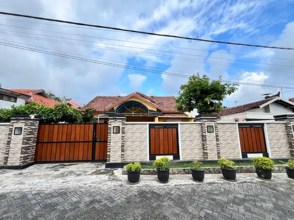 RUMAH TENGAH KOTA – TAMAN BARU, BANYUWANGI KOTA