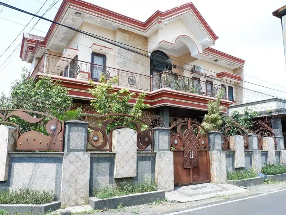 Dijual Rumah Hook 2 Lantai Terawat di Lowokwaru Malang