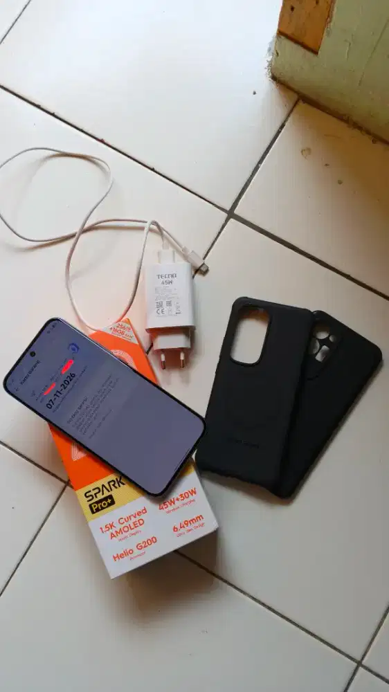 Tecno Spark 40 pro plus 8+8 256 fullset orian