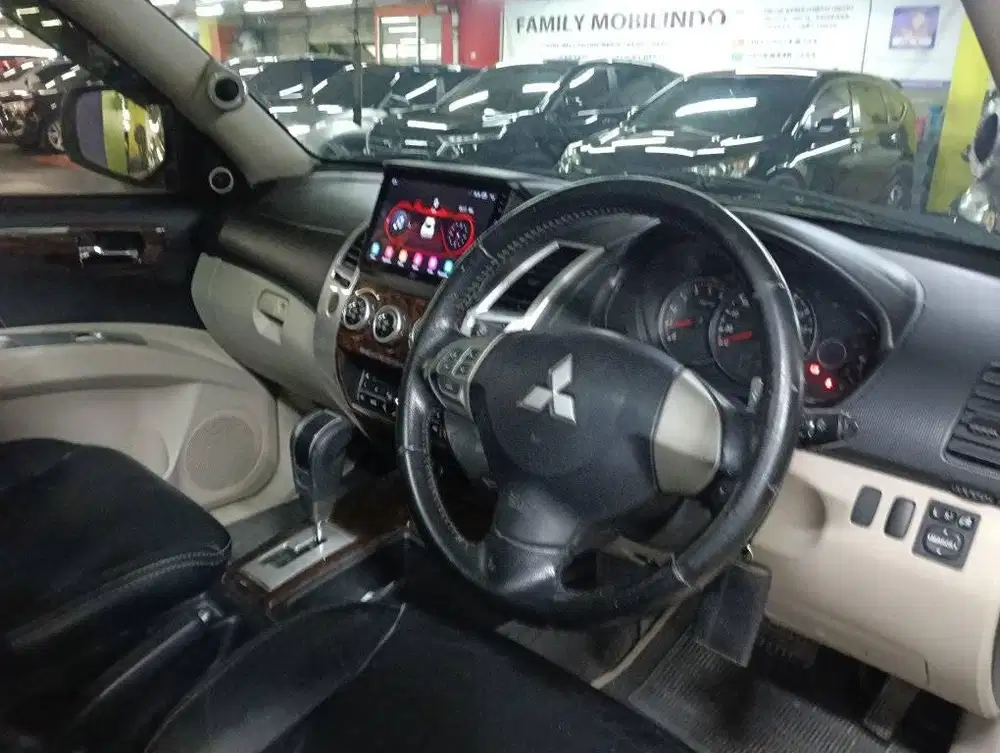 Mitsubishi Pajero sport Dakar 4x2 Automatic 2012