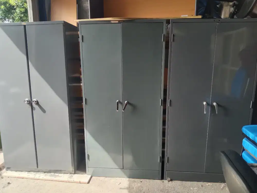 Lemari fail,lemari besi bekas