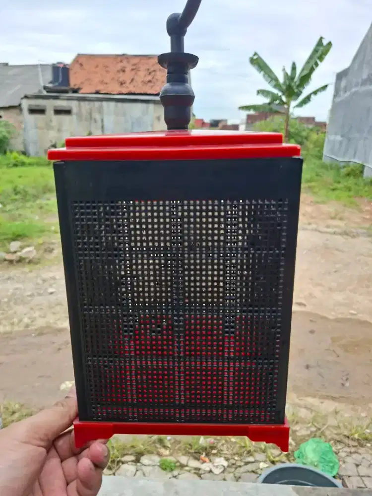 Wadah jangkrik/pakan burung