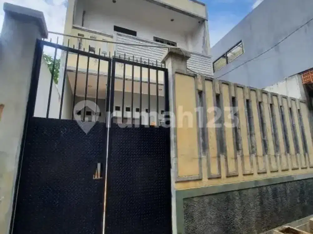 Dijual Murah Rumah di Daerah Kartini Jakarta Pusat