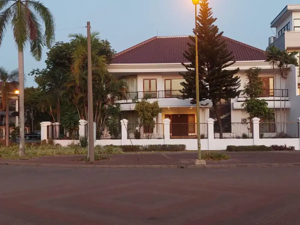 Rumah Araya Tahap 1 Galaxy Bumi Permai Surabaya Timur