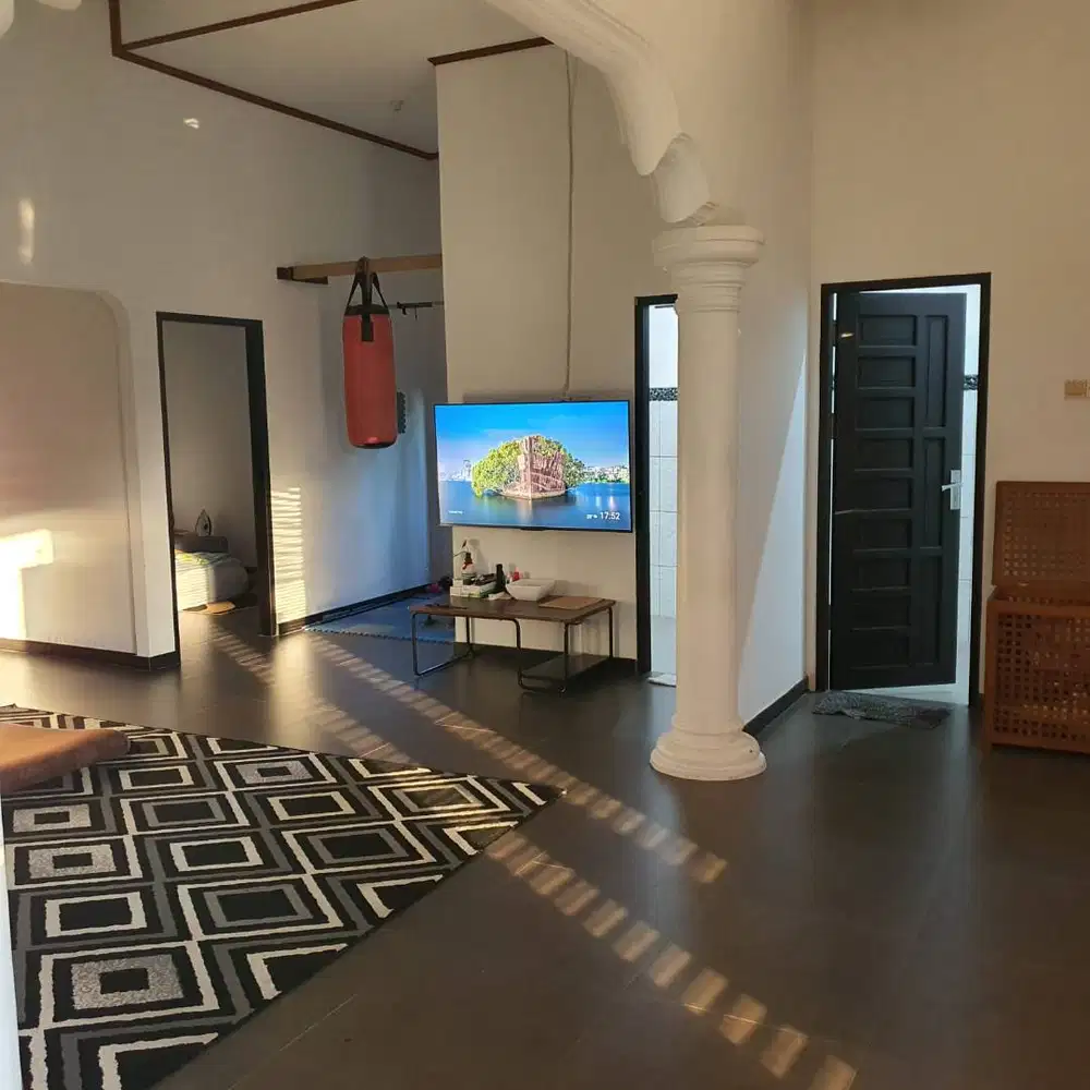 Dijual Rumah Luas 241 m² Dekat Pantai - Lamaru, Balikpapan Timur - SHM