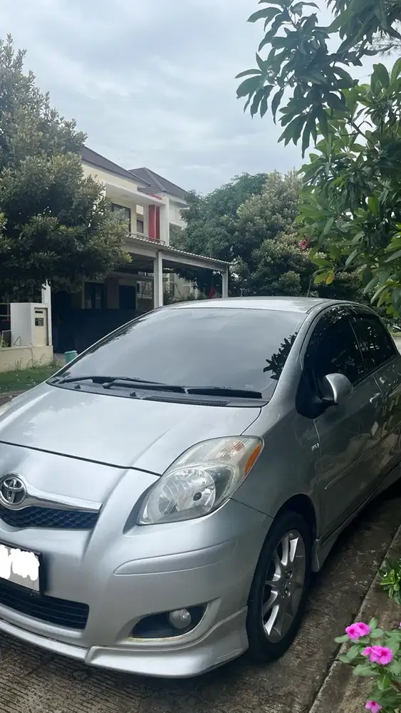 Toyota Yaris 2011 Bensin