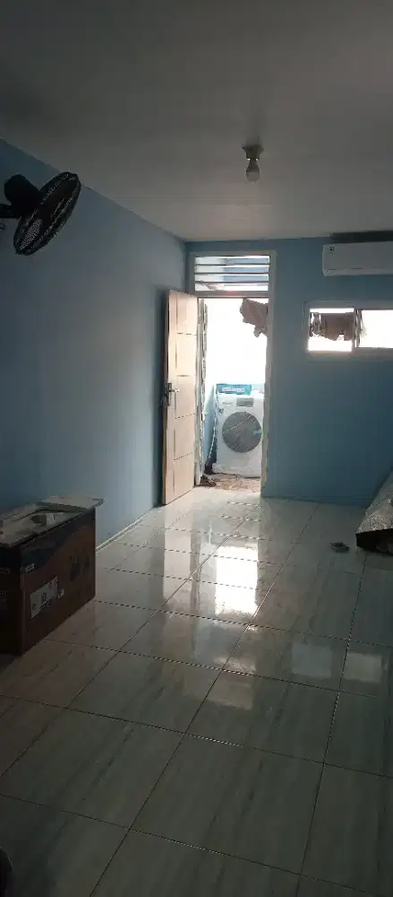 Dikontrakan rumah 3 lantai di mangga besar