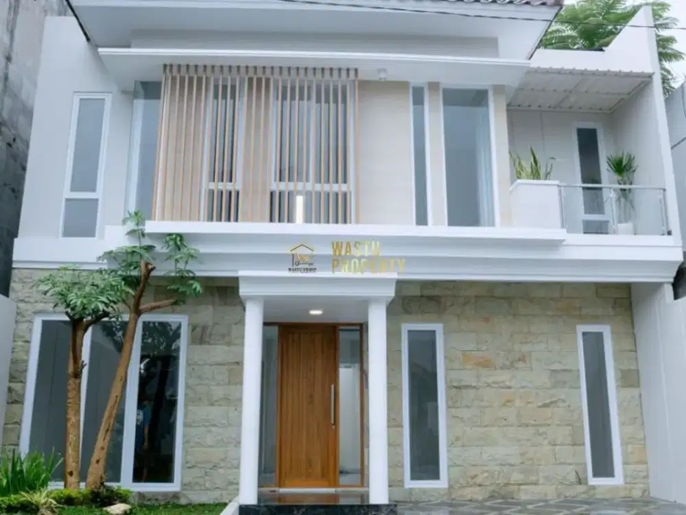 RUMAH 2 LANTAI SIAP HUNI DEKAT JALAN PALAGAN