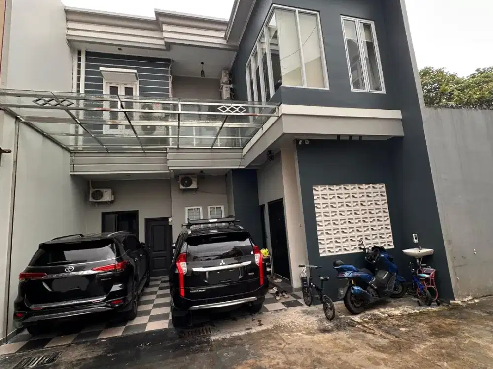 Rumah 2 Lantai Luas 180 m2 di Area Rawa Lumbu, bekasi Timur