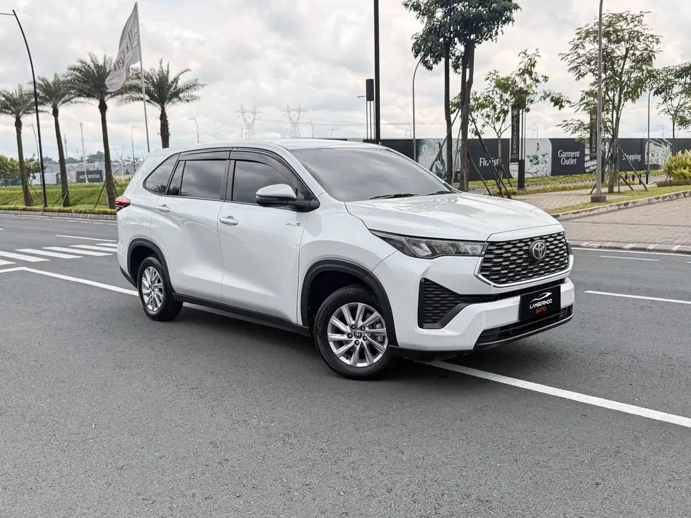 TOYOTA INNOVA ZENIX G HYBRID 2024