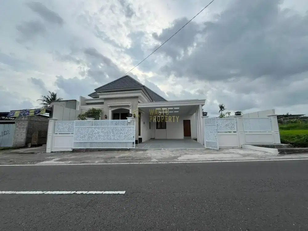 VILLA DESIGN KLASIK, TANAH LUAS DI JALAN BESI JANGKANG NGEMPLAK SLEMAN