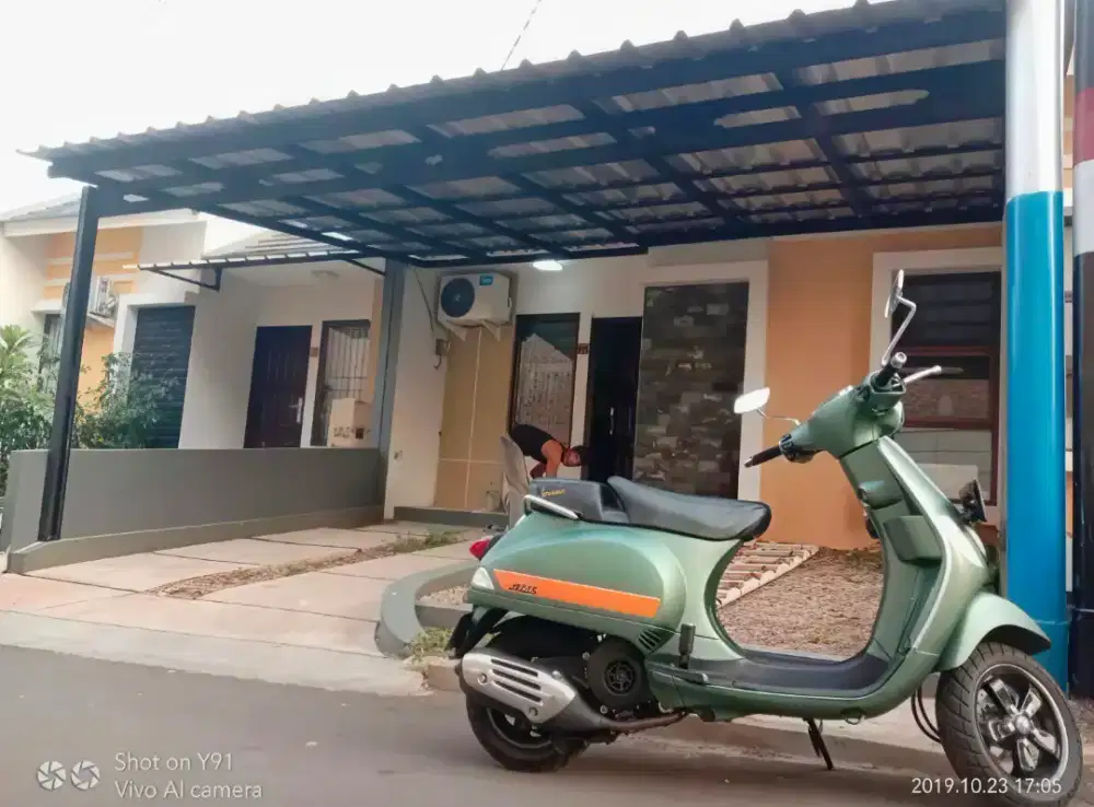 Pasang kanopi rangka baja ringan