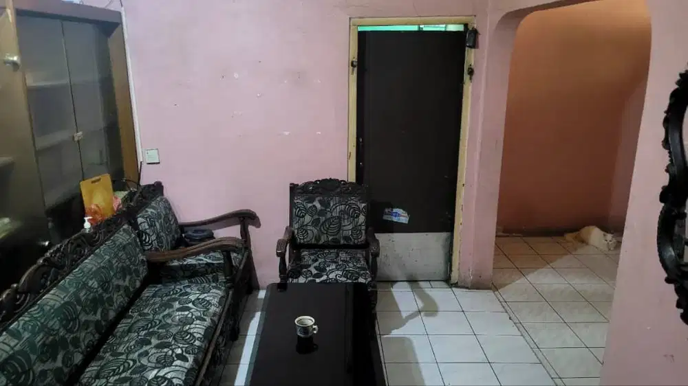 Dijual Rumah Lama Dekat SAMSAT Kiaracondong, Soekarno Hatta