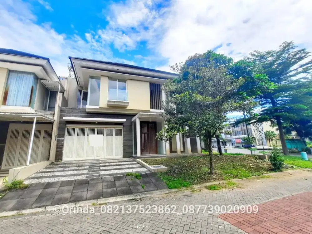 Rumah Mewah Jl. Solo-Yogyakarta Dekat Bandara Adisucipto, Kalasan