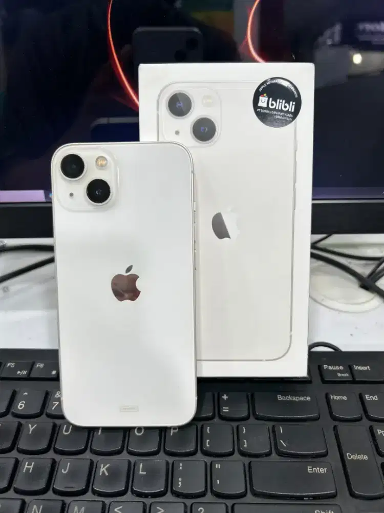 iphone 13 128gb ibox fulset kondisi masih mulus dan garansi