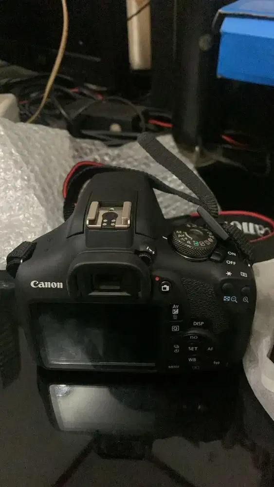 Canon  EOS 1500D