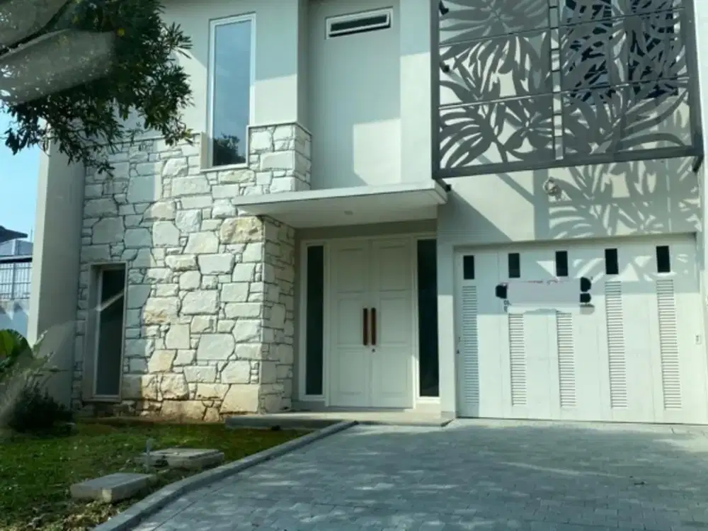 RUMAH THE MANSION PAKUWON INDAH