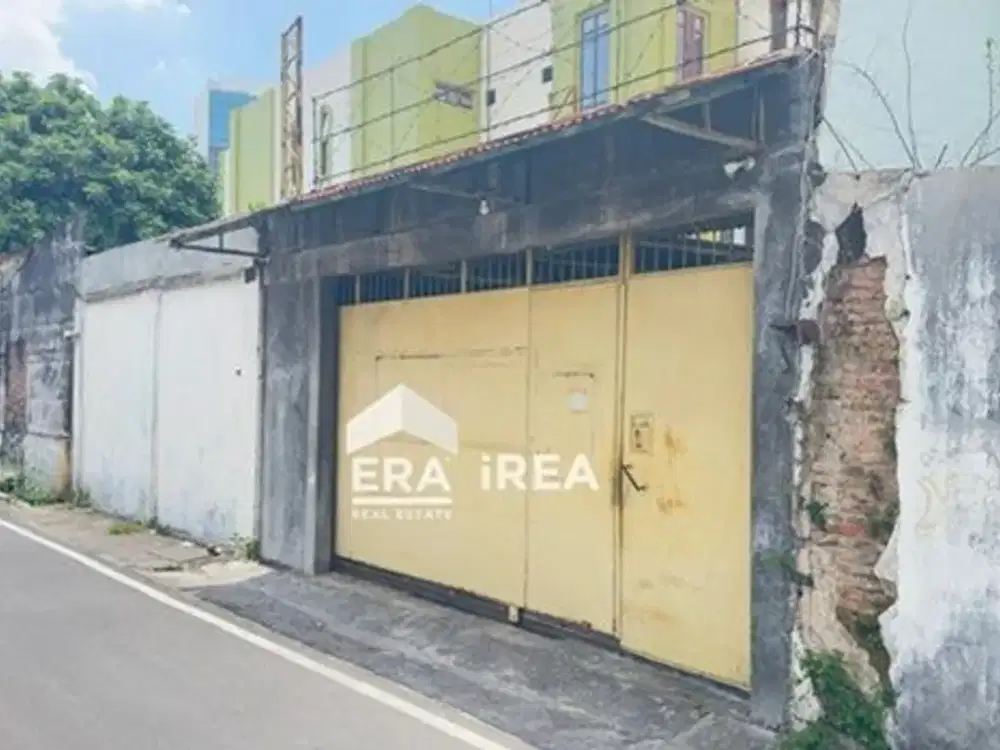 DIJUAL RUANG USAHA DAN RUMAH DI GILINGAN BANJARSARI SURAKARTA