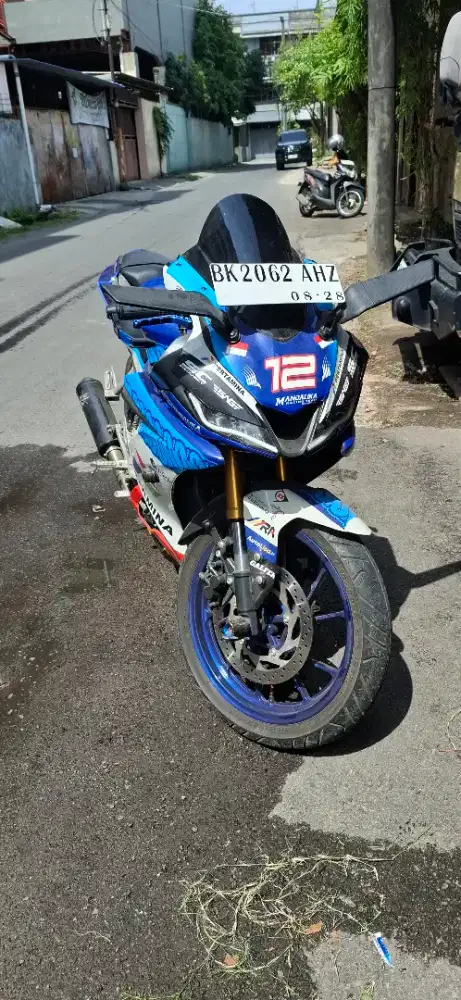 jual r15v3 kondisi bagus dan mulus