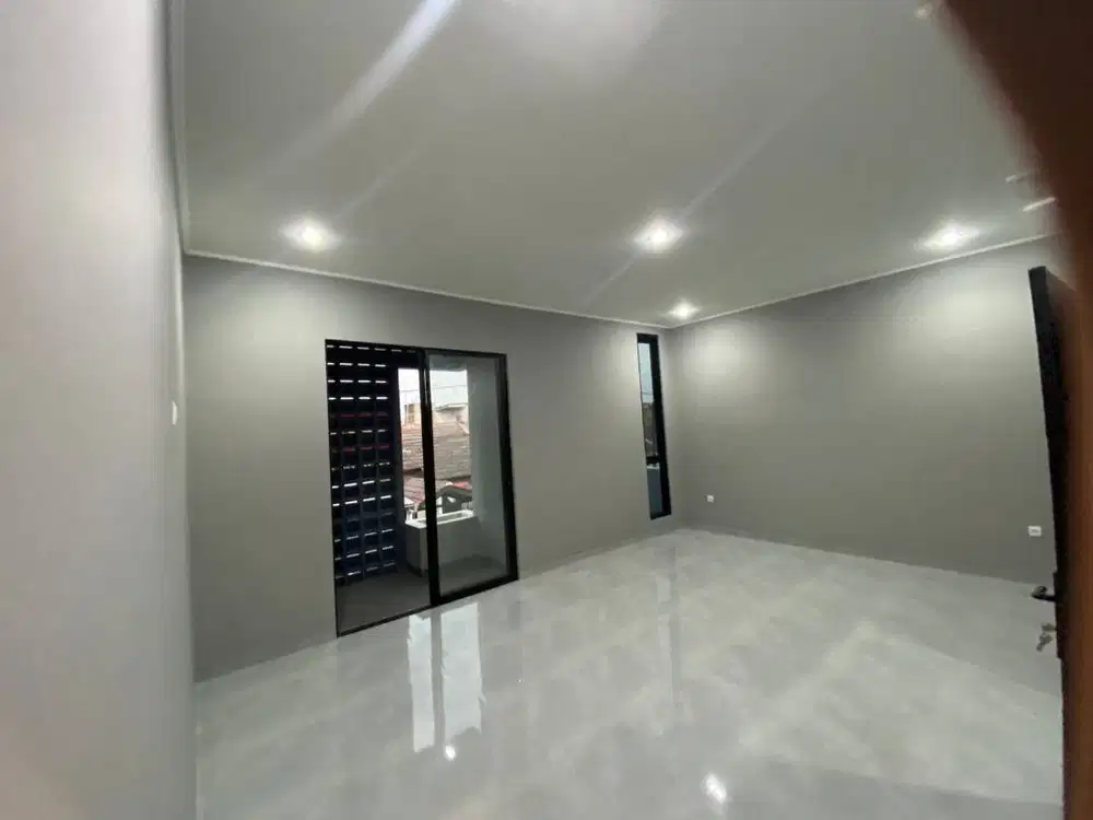 Dijual Rumah Baru 2 Lantai Taman kopo indah 2