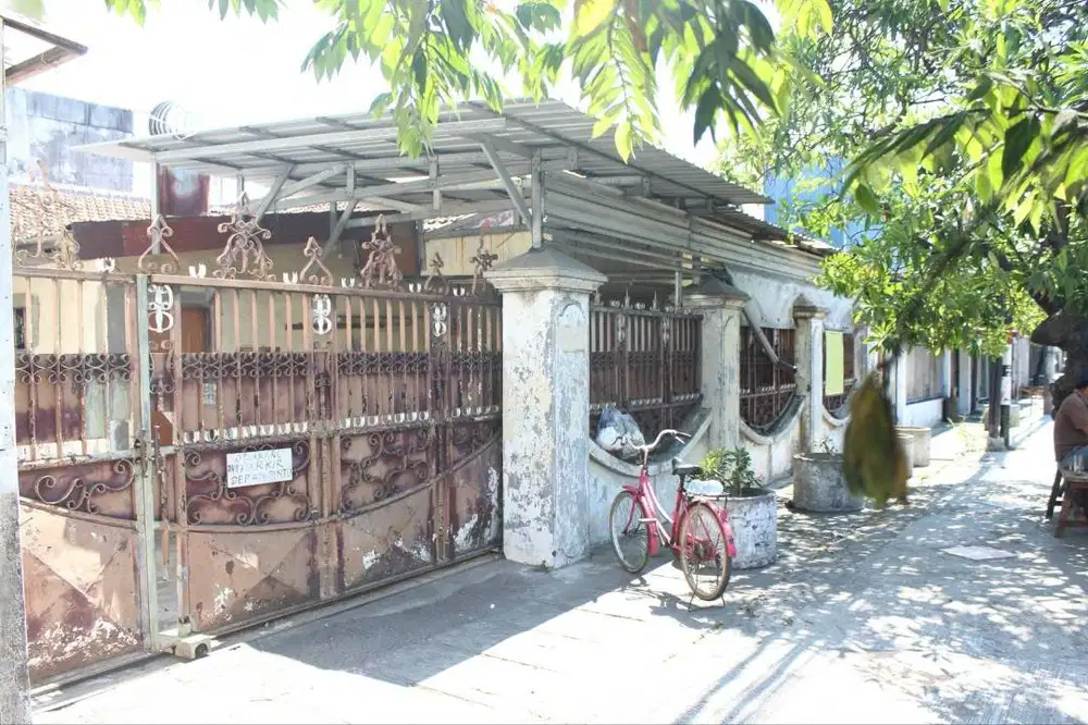 Dijual Rumah Raya Kenjeran Lokasi Strategis Bebas Banjir 2 Lantai