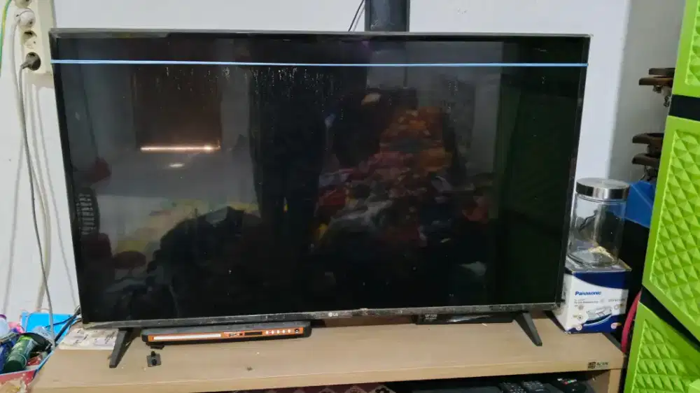 Di jual tv LG ukuran 29 inc x 17 inc