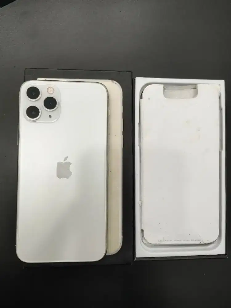 Jual iPhone 11 Pro Silver