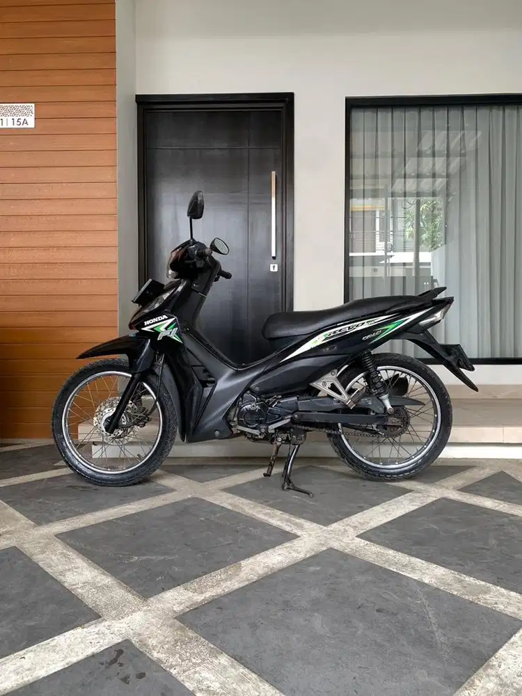 HONDA REVO 2016 PAJAK ON PLAT DKI, SRT LGKP, MESIN ENAK SIAP PAKAI