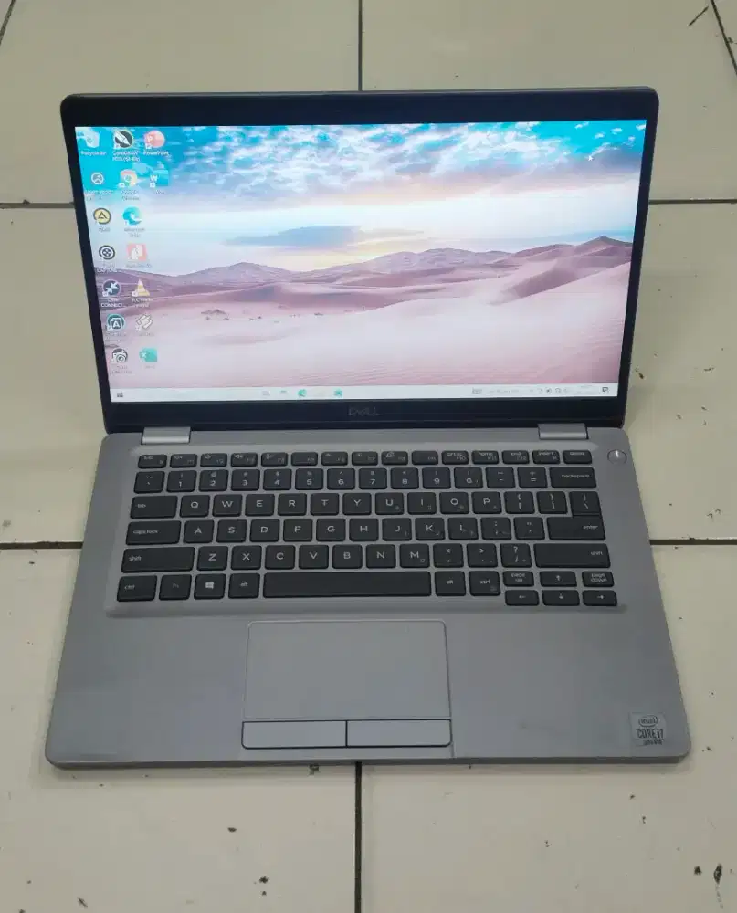 Dell Latitude Core i7-10610U/Ram 8gb/SSD 256gb/Layar 13 inch