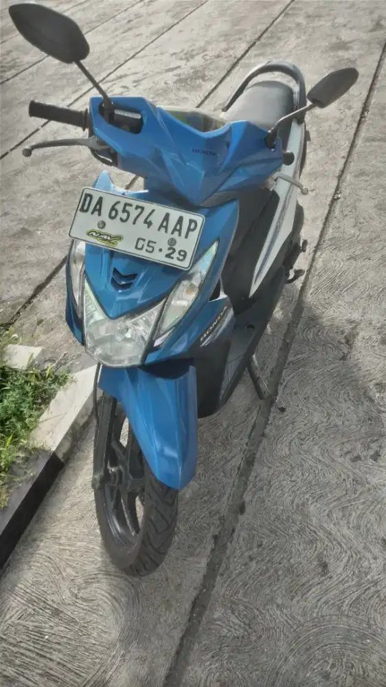 Beat 2014 ss lengkap hidup mesin nyaman yg berminat bisa cek langsung