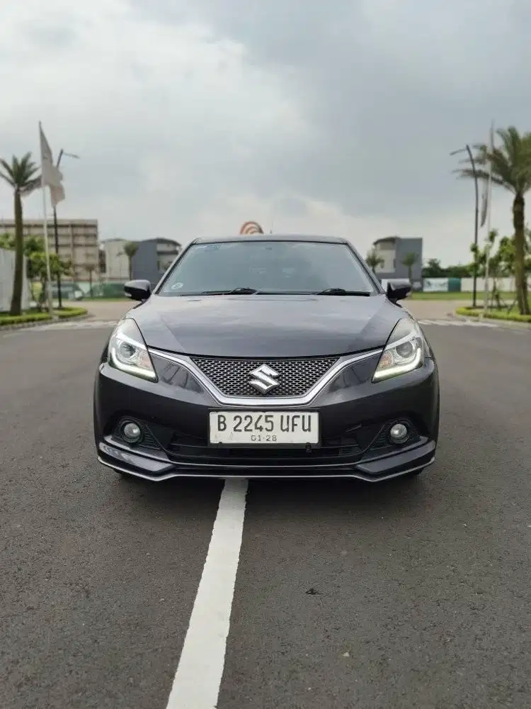 tdp 20 jt Suzuki Baleno HB 1.4 AT thn 2017 abu-abu
