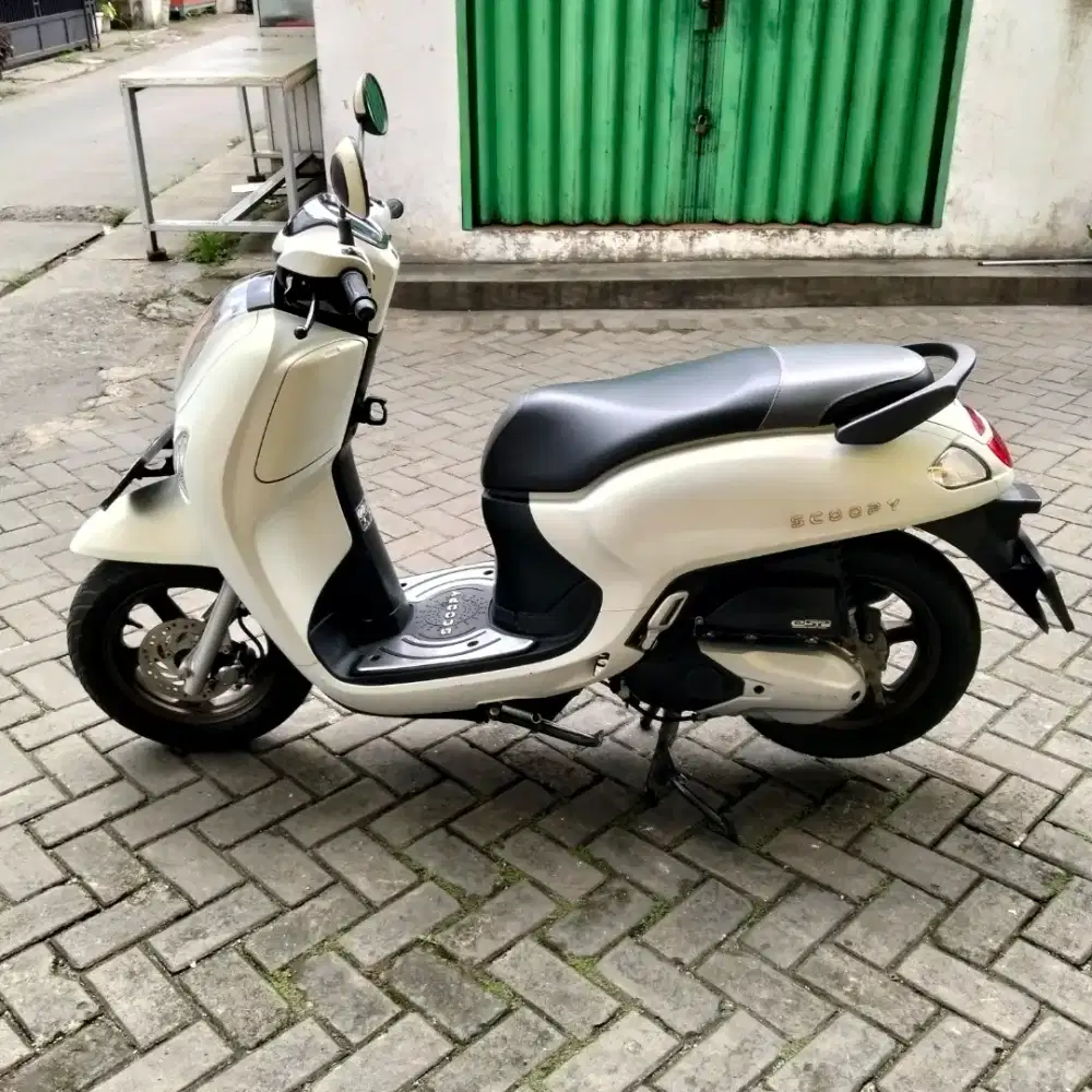 New Scoopy keyless