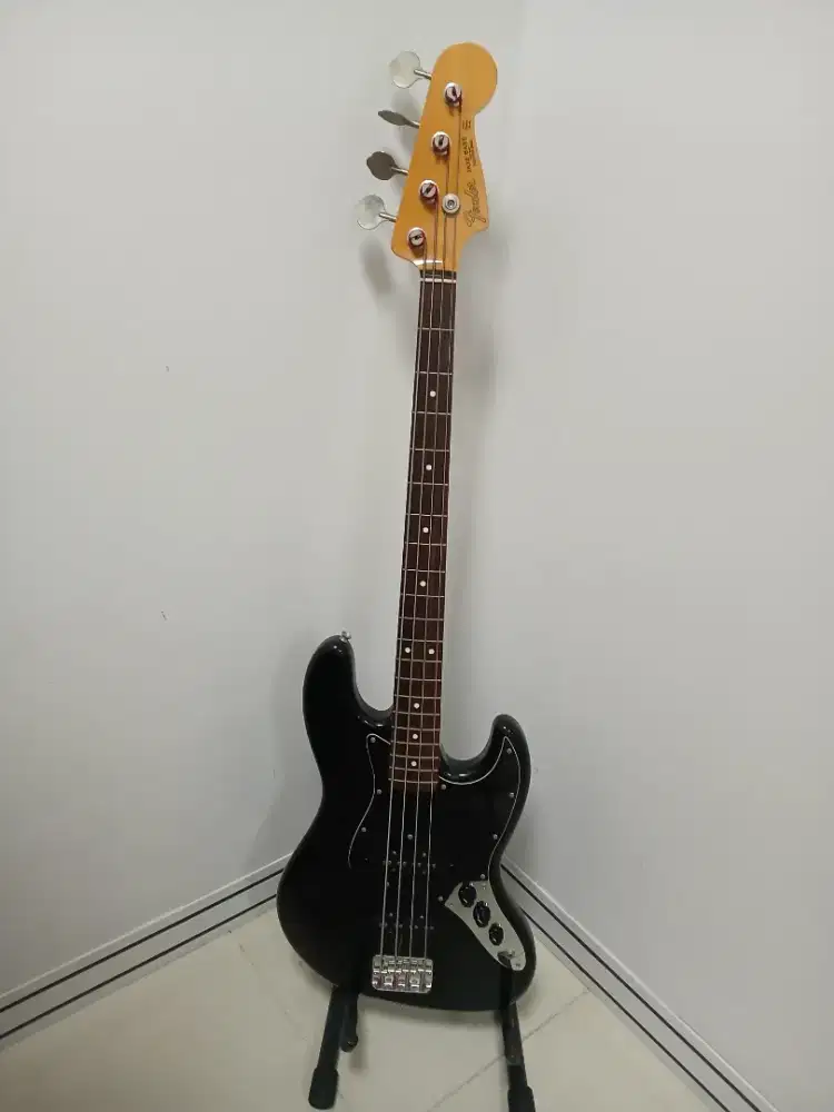 Fender Japan Jazz Bass Reissue '62 Tahun 1988