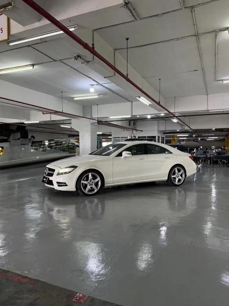Mercedes benz cls 350 amg 2012 istimewa