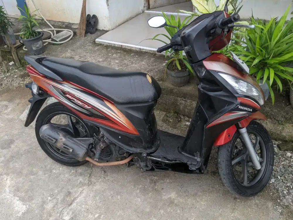 Honda spacy tahun 2012 ss lengkap plat 12_2027