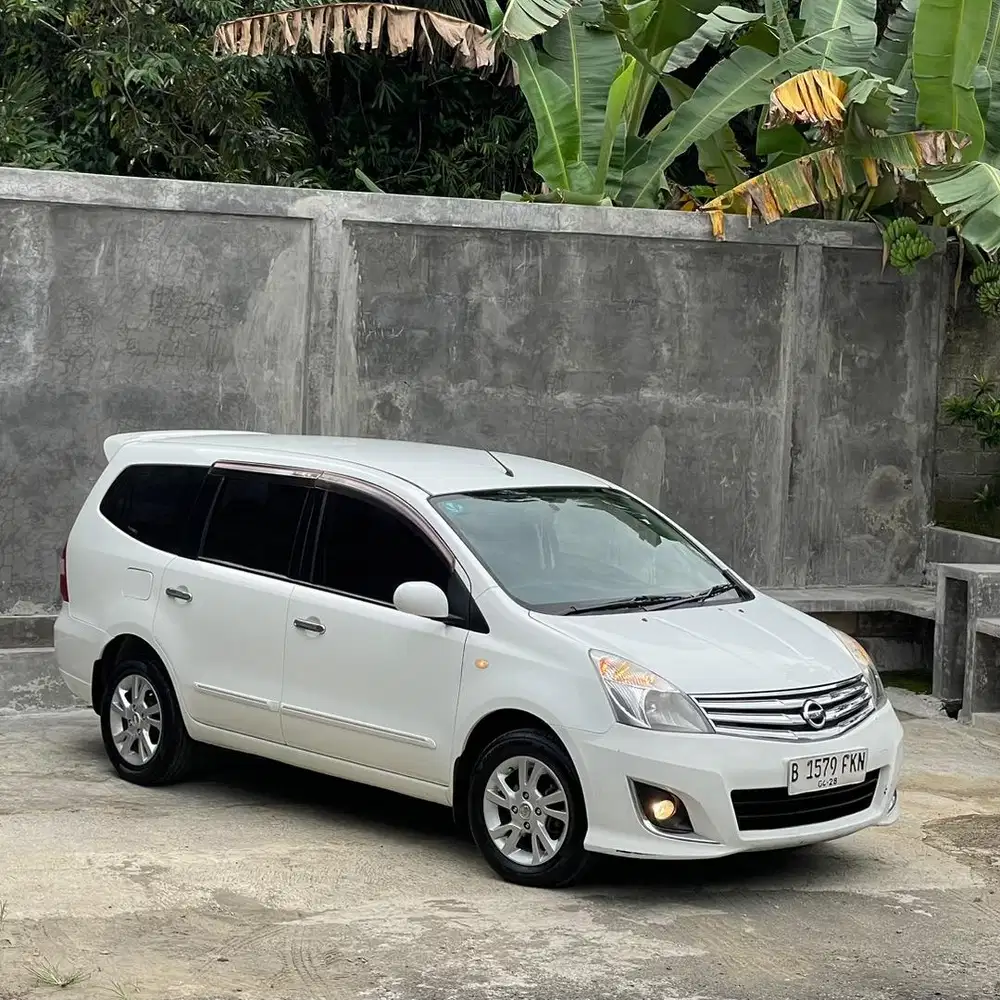 LOWKM PUTIH! Grandlivina Matic 2013 XV 1.5