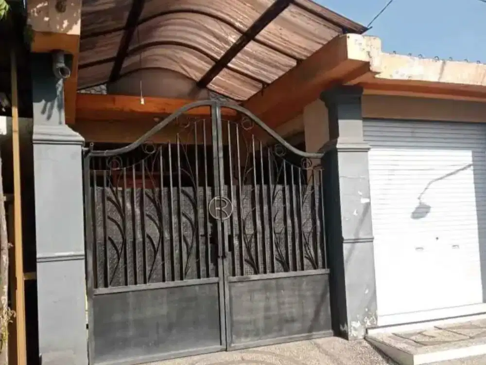 RUMAH PLUS TOKO SIAP HUNI KRIAN SIDOARJO