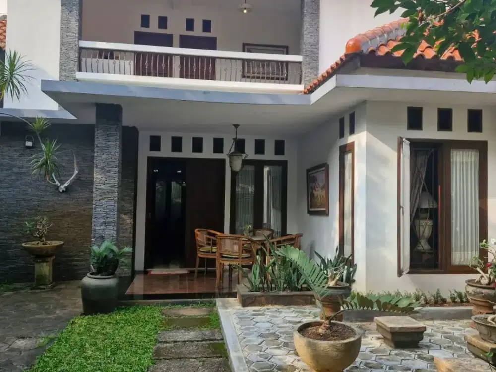 Rumah Super Luas LT 641 m2 di Maleo Sektor 9 Bintaro GB-17861