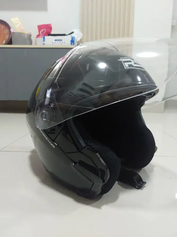 RSV Windbreaker Baru 2 Minggu