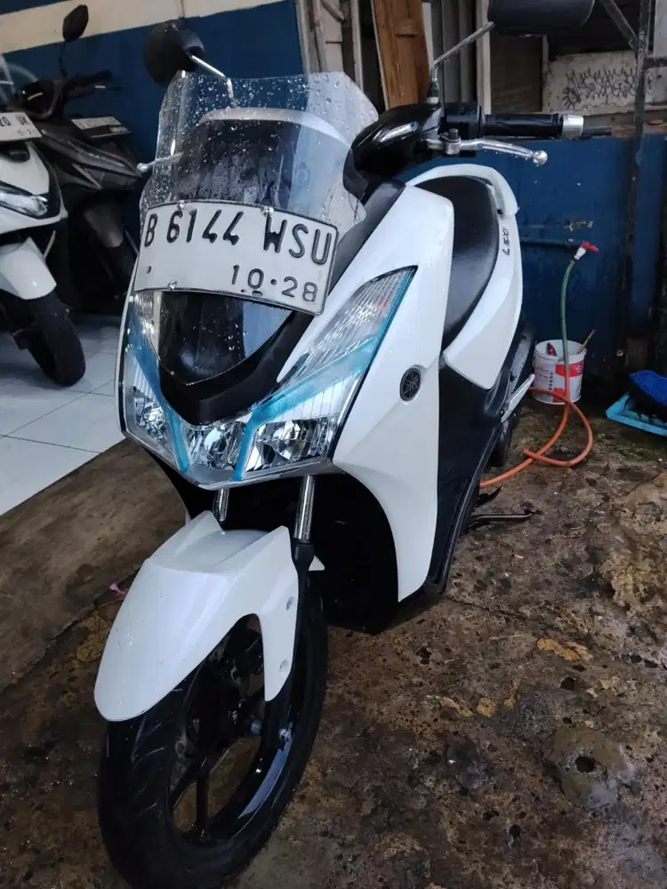 DIJUAL CEPAT YAMAHA LEXI 2018 SUPER MULUS