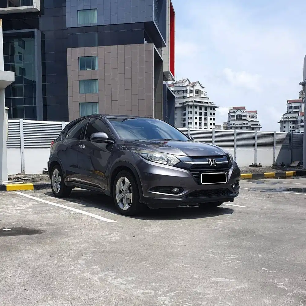 (TDP 10 JT) LOW KM 64 RB ! HONDA HRV E CVT ABU 2017 ! TERAWAT !