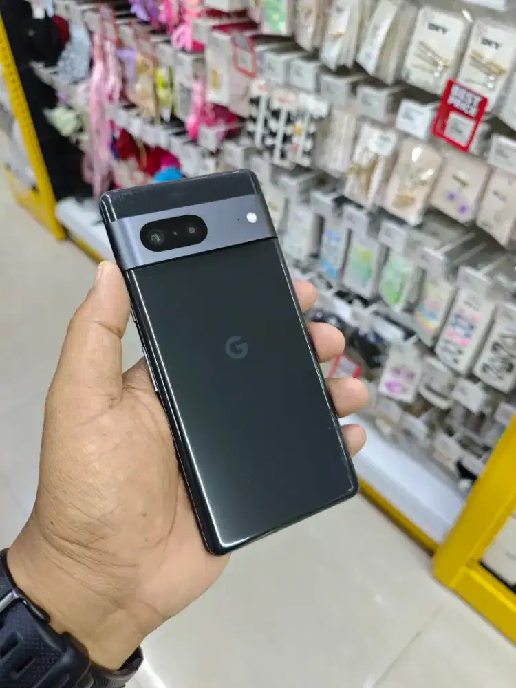 Pixel 7 8/128 all operator bisa tt (shadow tipis)
