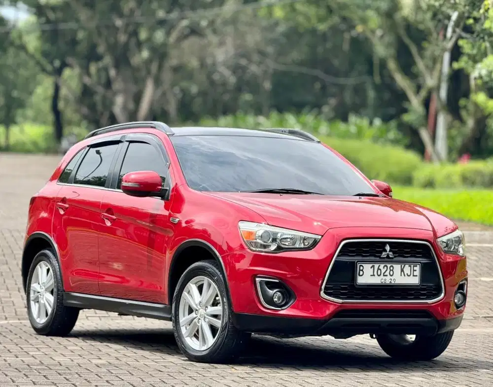 DP 5 jt! Mitsubishi Outlander PX 2014 Matic Antik Spt Baru!!