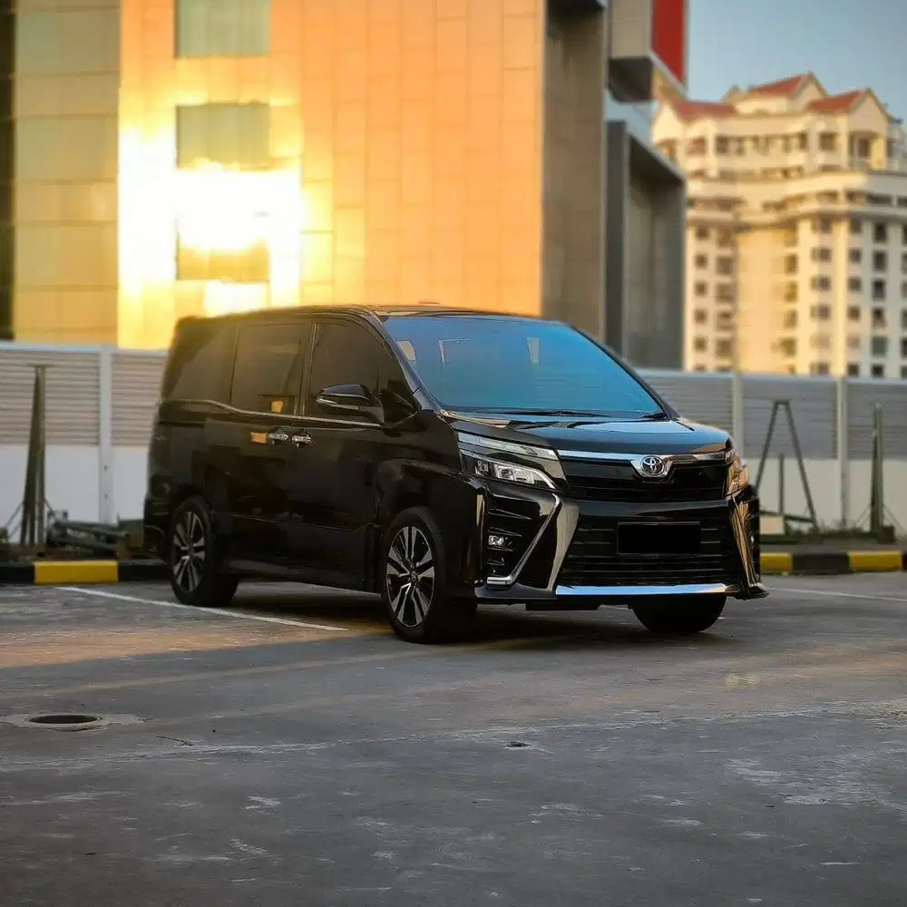 (TDP 25 JT) LOW KM 78 RB ! TOYOTA VOXY 2.0 HITAM 2019 ! RECORD,TERAWAT