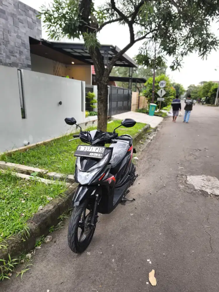 Bissmillah dijual motor Honda beat eco 2019