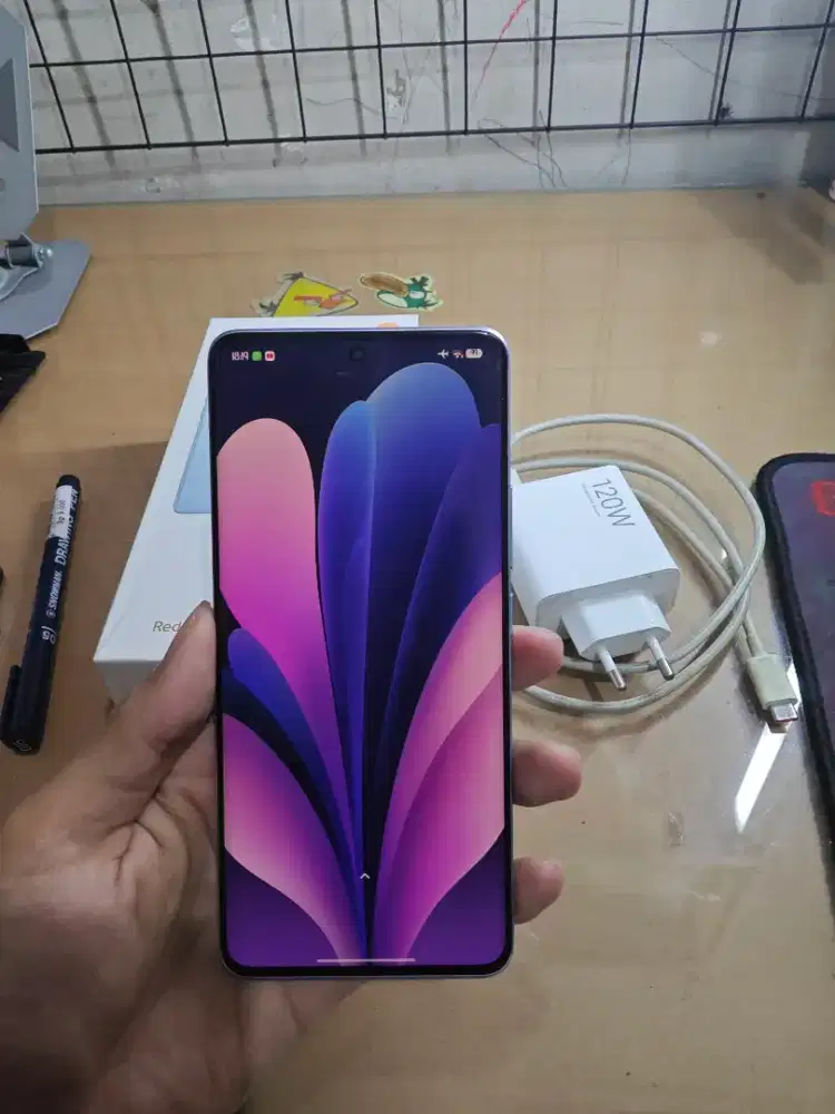Bismillah jual REDMI NOTE 13PRO+5G FULLSET. HARGA NETT YA