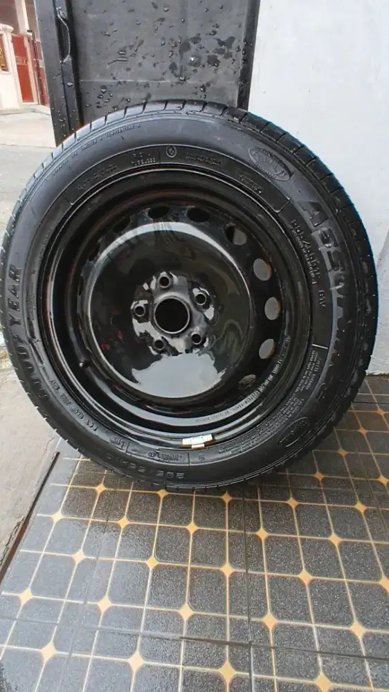 Velg dan ban serep wuling