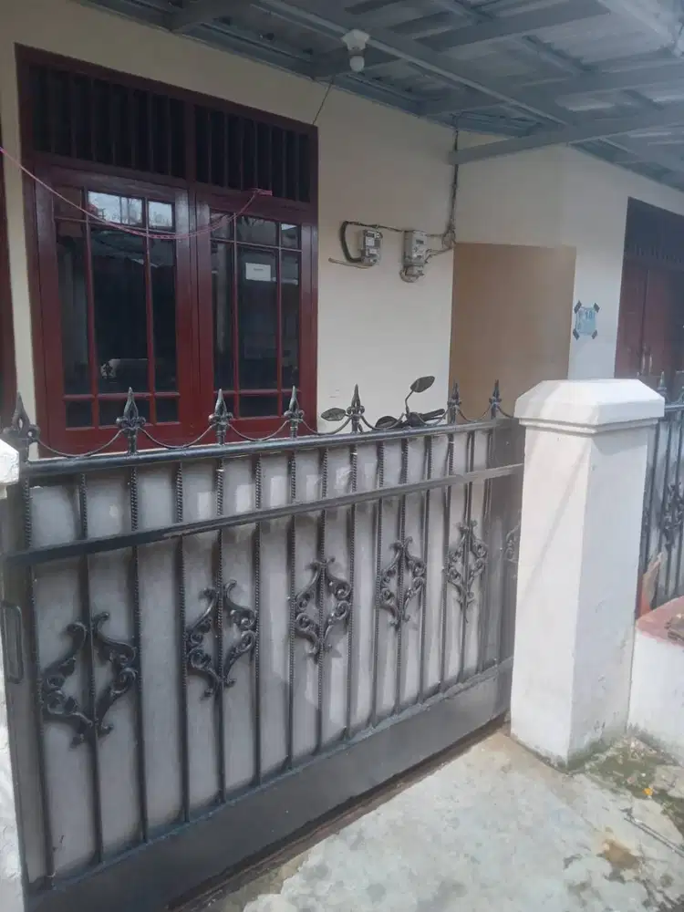 Di sewakan kontrakan AC di Kawasan Kebon Baru Tebet Lt2