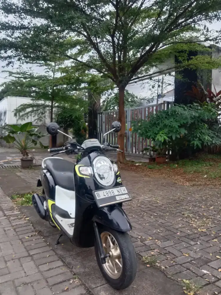 Dijual Honda Scoopy tahun 2017 pajak hidup mesin jos