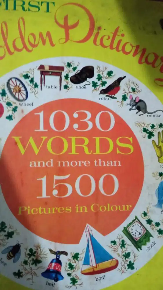 Buku ensiklopedia anak